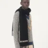 Valentino Wollschal mit Chez Valentino-Stickerei