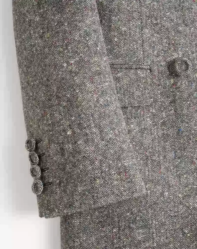 Valentino Zweireihige Jacke aus Natté Boutonné-Wolle Valentino Zweireihige Jacke aus Natté Boutonné-Wolle
