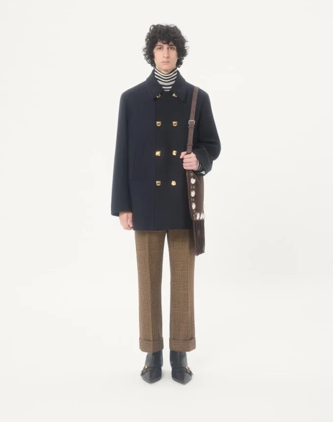 Valentino Zweireihiger Mantel aus Wollfilz Valentino Zweireihiger Mantel aus Wollfilz