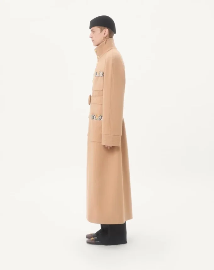 Valentino Zweireihiger Trenchcoat aus Wollfilz mit Ayers-Einsätzen Valentino Zweireihiger Trenchcoat aus Wollfilz mit Ayers-Einsätzen