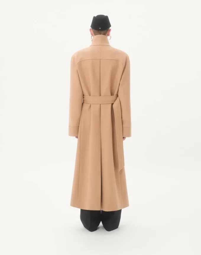 Valentino Zweireihiger Trenchcoat aus Wollfilz mit Ayers-Einsätzen Valentino Zweireihiger Trenchcoat aus Wollfilz mit Ayers-Einsätzen