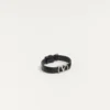 Vlogo Signature Armband aus genarbtem Kalbsleder Vlogo Signature Armband aus genarbtem Kalbsleder