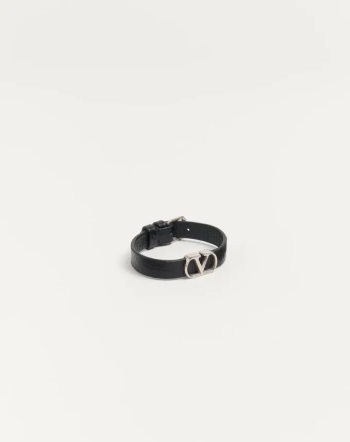 Vlogo Signature Armband aus genarbtem Kalbsleder Vlogo Signature Armband aus genarbtem Kalbsleder