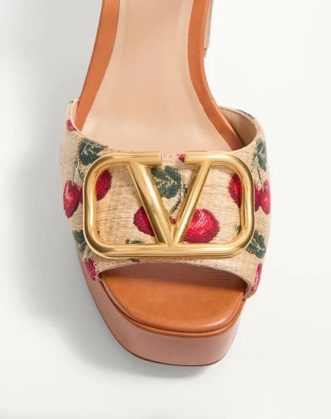Vlogo Signature Cherryfic Plateausandalen 115 mm