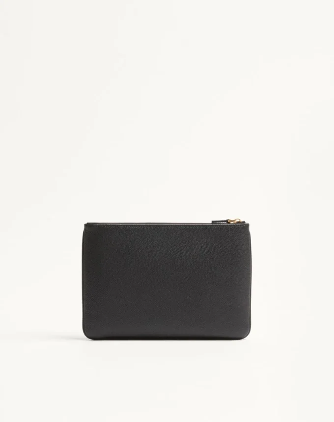 Vlogo Signature Clutch aus genarbtem Kalbsleder Vlogo Signature Clutch aus genarbtem Kalbsleder