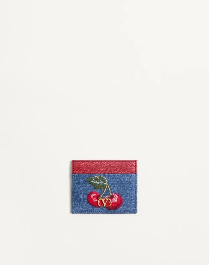 Vlogo Signature Denim-Kartenetui mit Cherryfic-Stickerei Vlogo Signature Denim-Kartenetui mit Cherryfic-Stickerei