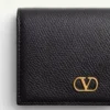 VLogo Signature Geldbörse aus genarbtem Kalbsleder VLogo Signature Geldbörse aus genarbtem Kalbsleder