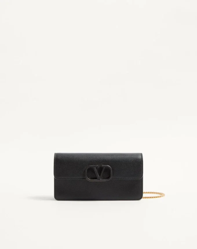 Vlogo Signature Geldbörse aus genarbtem Kalbsleder mit Kette Vlogo Signature Geldbörse aus genarbtem Kalbsleder mit Kette