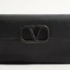 Vlogo Signature Geldbörse aus genarbtem Kalbsleder mit Kette Vlogo Signature Geldbörse aus genarbtem Kalbsleder mit Kette