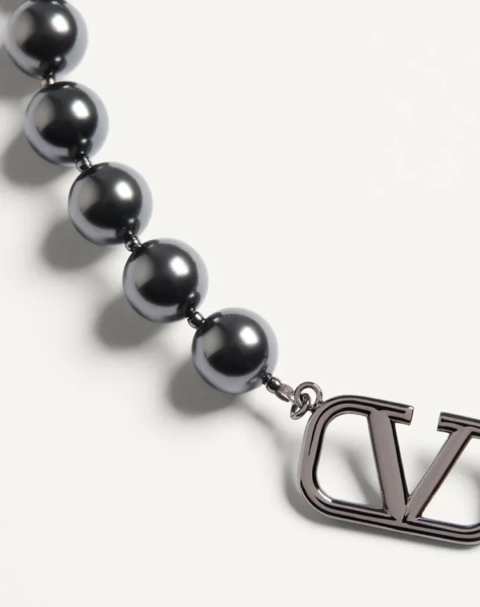 Vlogo Signature Metall-Halsband mit Swarovski®-Perlen Vlogo Signature Metall-Halsband mit Swarovski®-Perlen