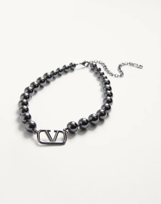 Vlogo Signature Metall-Halsband mit Swarovski®-Perlen Vlogo Signature Metall-Halsband mit Swarovski®-Perlen