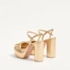 VLogo Signature Metallic-Plateausandalen mit Cornely-Stickerei 115 mm VLogo Signature Metallic-Plateausandalen mit Cornely-Stickerei 115 mm