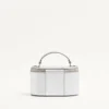 VLogo Signature Mini-Kosmetiktasche aus laminiertem genarbtem Kalbsleder VLogo Signature Mini-Kosmetiktasche aus laminiertem genarbtem Kalbsleder