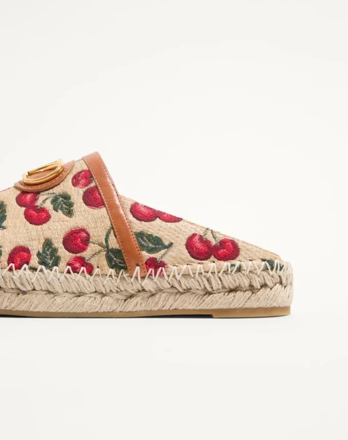 Vlogo Signature Mule mit Cherryfic-Motiv 25 mm Vlogo Signature Mule mit Cherryfic-Motiv 25 mm