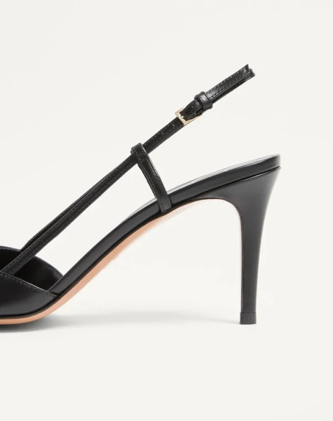 Vlogo Signature Pumps aus Kalbsleder mit Fersenriemen, 80 mm / 3,15 Zoll.