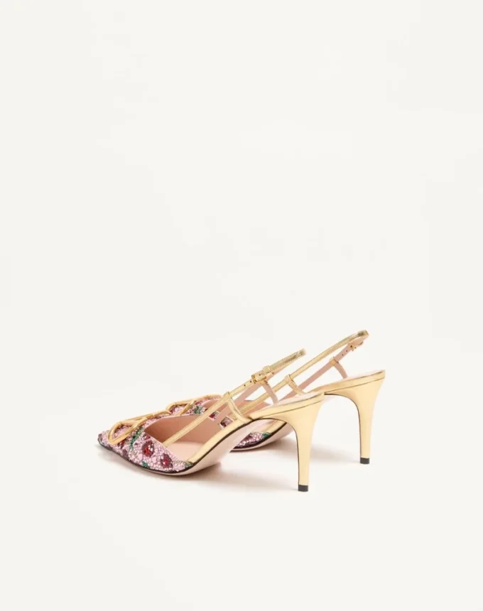 VLogo Signature Slingback Décolleté mit Cherryfic-Stickerei 80 mm VLogo Signature Slingback Décolleté mit Cherryfic-Stickerei 80 mm