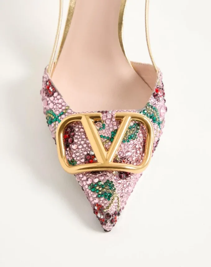 VLogo Signature Slingback Décolleté mit Cherryfic-Stickerei 80 mm VLogo Signature Slingback Décolleté mit Cherryfic-Stickerei 80 mm