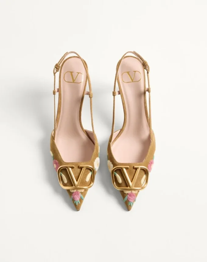 VLogo Signature Slingback-Pumps aus Crust-Leder mit Blumenstickerei, 80 mm