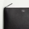 Vlogo Signature Tasche aus genarbtem Kalbsleder Vlogo Signature Tasche aus genarbtem Kalbsleder