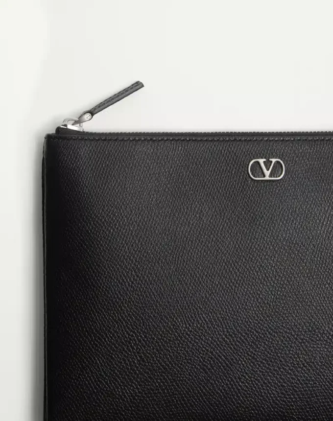 Vlogo Signature Tasche aus genarbtem Kalbsleder Vlogo Signature Tasche aus genarbtem Kalbsleder