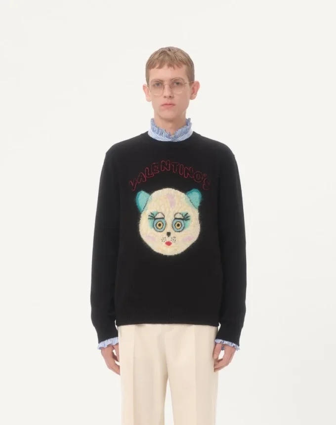 Woll- und Baumwollpullover mit Le Chat De La Maison-Aufnäher Woll- und Baumwollpullover mit Le Chat De La Maison-Aufnäher