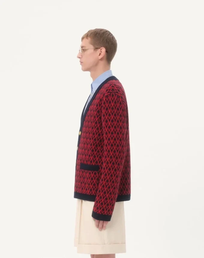 Wollcardigan mit Tout La V-Muster Wollcardigan mit Tout La V-Muster