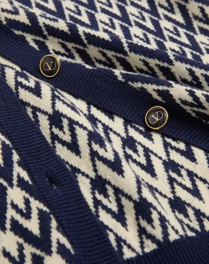 Wollcardigan mit Toute La V Jacquard-Muster Wollcardigan mit Toute La V Jacquard-Muster