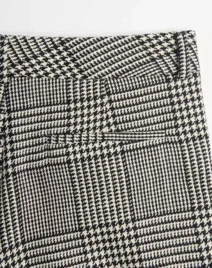 Wollhose mit Umschlag und Hahnentrittmuster Wollhose mit Umschlag und Hahnentrittmuster