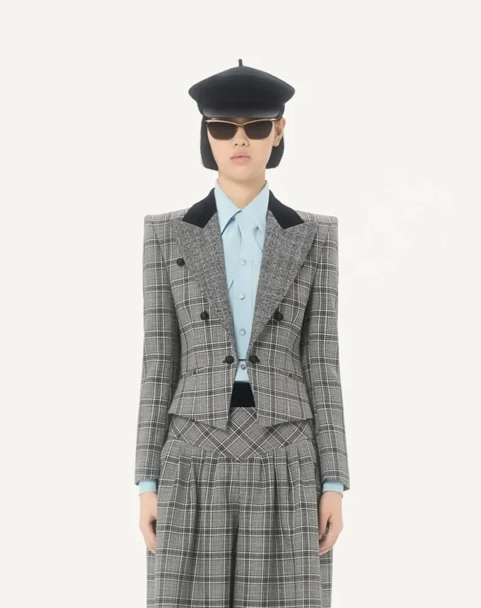 Wolljacke mit Karomuster Wolljacke mit Karomuster