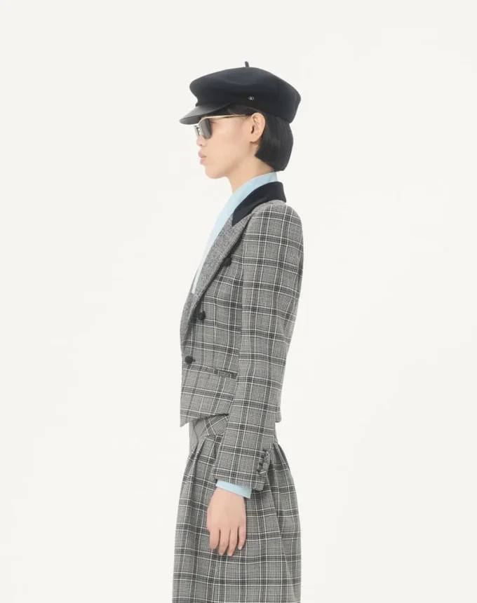 Wolljacke mit Karomuster Wolljacke mit Karomuster