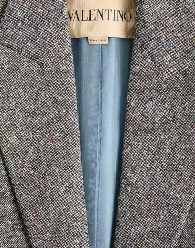 Zweireihiger Blazer aus Natté-Knopfgewebe Zweireihiger Blazer aus Natté-Knopfgewebe